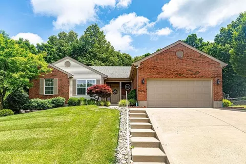 3770 Durango Green Dr, Cleves, OH 45002