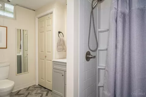 Bath - 3105 Annabelle Dr, Kettering, OH 45429 photo 4 of 5