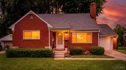 Exterior - 3105 Annabelle Dr, Kettering, OH 45429 photo 2 of 17