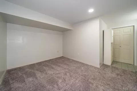 Bedroom - 3105 Annabelle Dr, Kettering, OH 45429 photo 6 of 7
