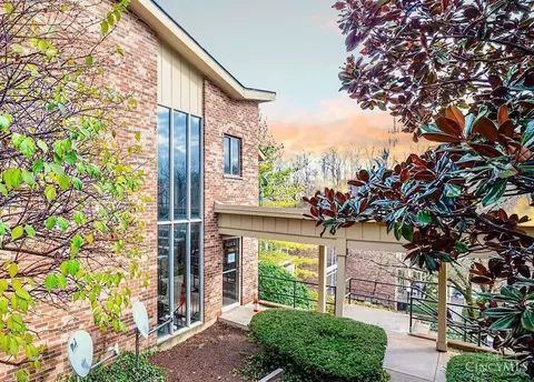 3069 Alpine, Cincinnati, OH 45208