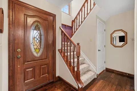 Entry Way - 7851 Stablegate Ln, Maineville, OH 45039 photo 1 of 1