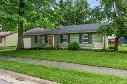 1053 Linhof Rd, Wilmington, OH 45177