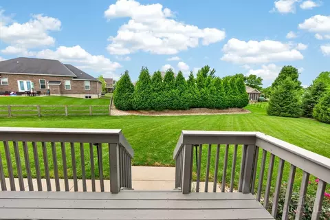 Exterior - 917 Ryan Ct, Monroe, OH 45050 photo 8 of 9