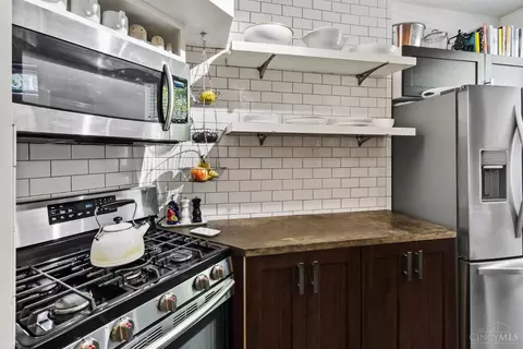 Kitchen - 331 Milton St, Cincinnati, OH 45202 photo 2 of 6