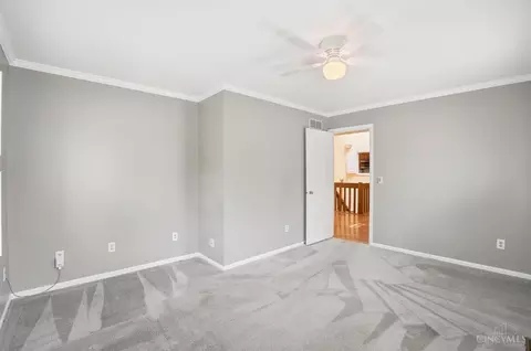 Bedroom - 6645 Spindlewick Ln, Cincinnati, OH 45230 photo 4 of 5