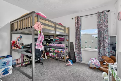 Bedroom - 2856 Pine Leaf Ct, Hamilton, OH 45013 photo 3 of 3
