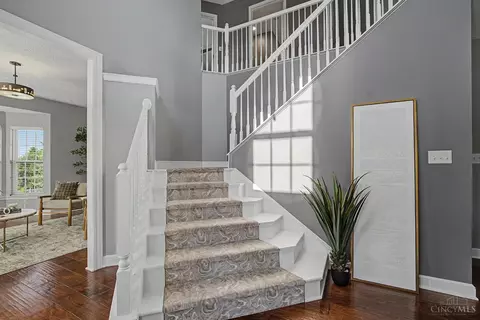Entry Way - 145 Stanton Dr, Springboro, OH 45066 photo 3 of 4
