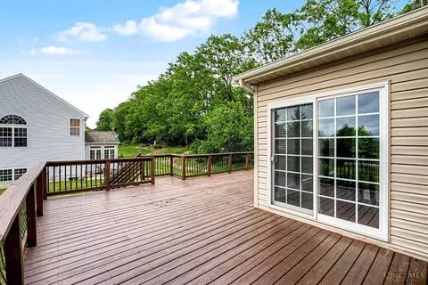 Exterior - 145 Stanton Dr, Springboro, OH 45066 photo 8 of 16