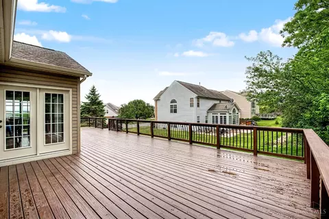 Exterior - 145 Stanton Dr, Springboro, OH 45066 photo 7 of 16