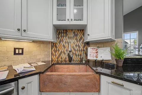 Kitchen - 145 Stanton Dr, Springboro, OH 45066 photo 5 of 11
