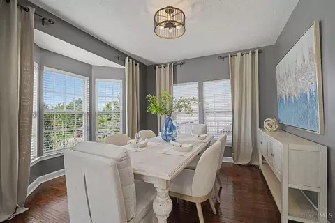 Dining - 145 Stanton Dr, Springboro, OH 45066 photo 2 of 4