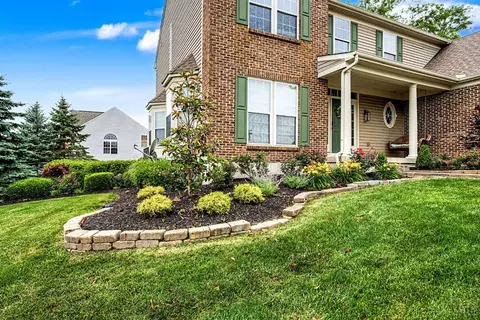 Exterior - 145 Stanton Dr, Springboro, OH 45066 photo 5 of 16