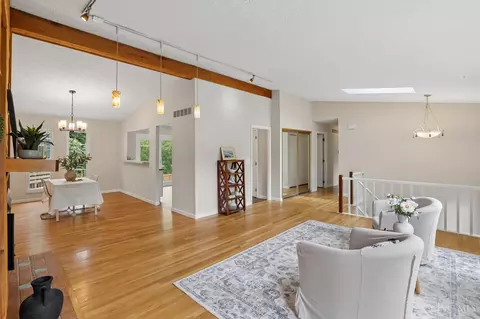 Entry Way - 1859 Windhill Ter, Cincinnati, OH 45255 photo 2 of 2