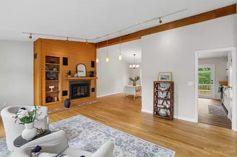Living - 1859 Windhill Ter, Cincinnati, OH 45255 photo 2 of 4