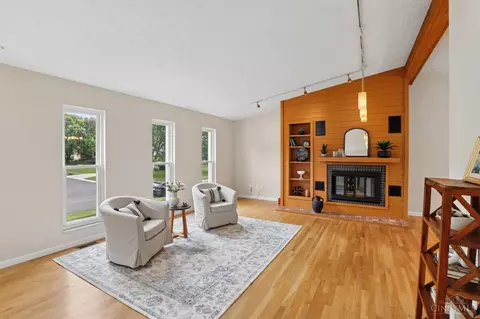 Living - 1859 Windhill Ter, Cincinnati, OH 45255 photo 1 of 4