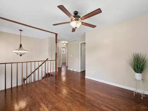 Living - 11623 Kenn Rd, Forest Park, OH 45240 photo 1 of 4