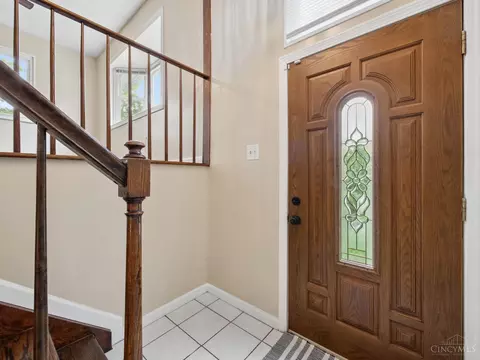 Entry Way - 11623 Kenn Rd, Forest Park, OH 45240 photo 2 of 3
