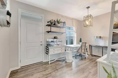 Entry Way - 110 Nettleton Ct, Monroe, OH 45050 photo 1 of 5