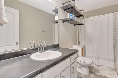 Bath - 110 Nettleton Ct, Monroe, OH 45050 photo 3 of 3