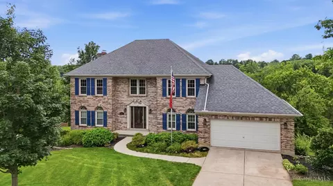 8303 Paddington Ct, West Chester, OH 45069