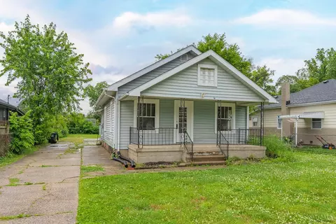 1800 Winona Dr, Middletown, OH 45042