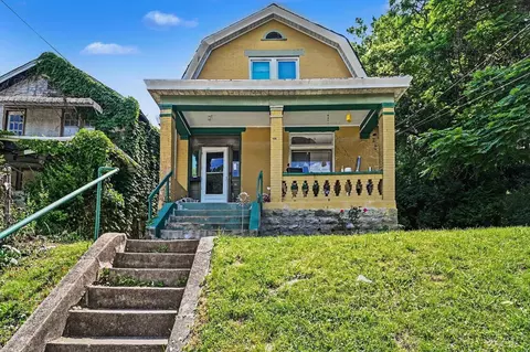 3566 Vine St, Cincinnati, OH 45220