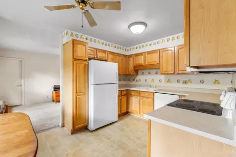 Kitchen - 741 Stuart Ln, Cincinnati, OH 45245 photo 2 of 2