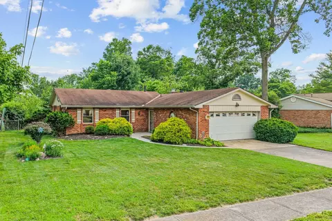 741 Stuart Ln, Cincinnati, OH 45245