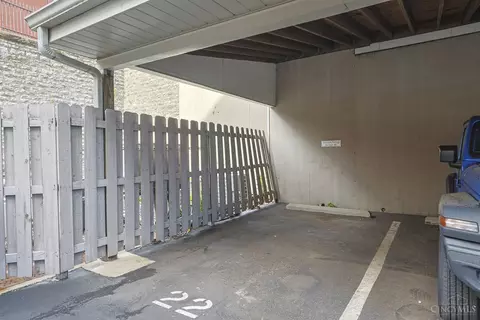 Exterior - 1125 St Gregory St, Cincinnati, OH 45202 photo 5 of 8