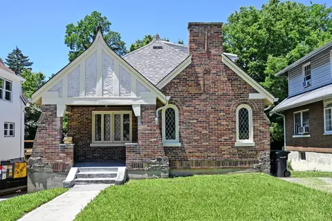 3955 Ardmore Ave, Cincinnati, OH 45229