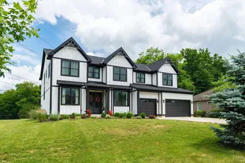 2058 Tall Pines Ln, Cincinnati, OH 45244