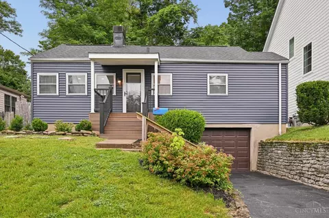 3395 Ault View Ave, Cincinnati, OH 45208