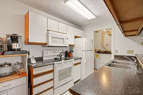 Kitchen - 5769 Cheviot Rd, Cincinnati, OH 45247 photo 1 of 2