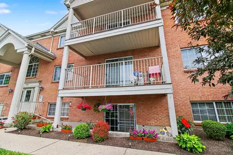 Exterior - 5769 Cheviot Rd, Cincinnati, OH 45247 photo 3 of 5