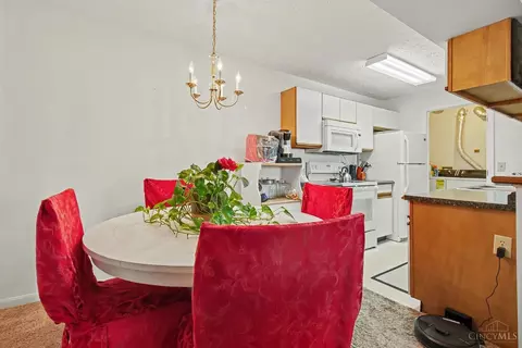 Dining - 5769 Cheviot Rd, Cincinnati, OH 45247 photo 1 of 1