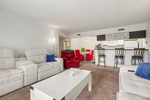 Living - 5769 Cheviot Rd, Cincinnati, OH 45247 photo 2 of 2