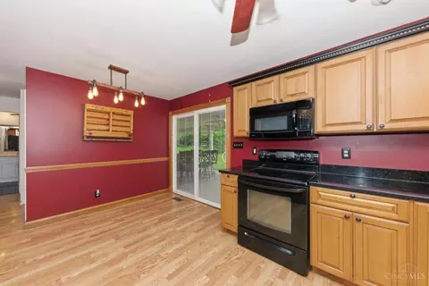 Kitchen - 614 Grant Ave, Georgetown, OH 45121 photo 5 of 6
