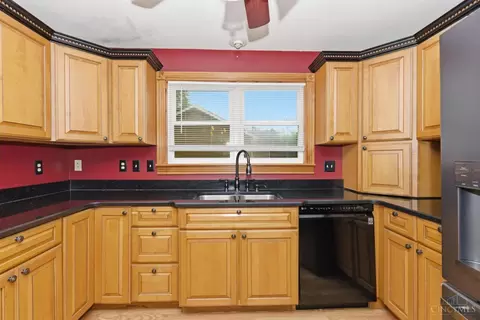 Kitchen - 614 Grant Ave, Georgetown, OH 45121 photo 4 of 6