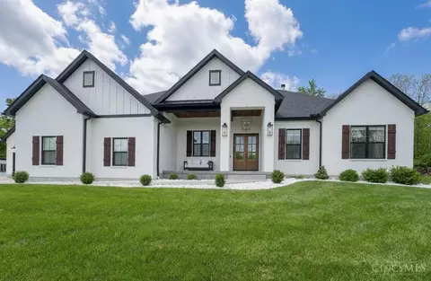1931 Pine Run Ln, Batavia, OH 45103