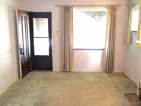Living - 1646 Quebec Rd, Cincinnati, OH 45205 photo 1 of 5