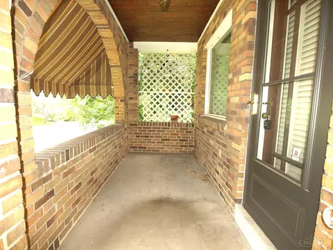Exterior - 1646 Quebec Rd, Cincinnati, OH 45205 photo 3 of 3