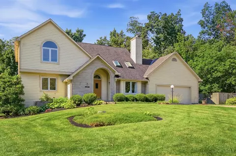 8173 Red Mill Dr, West Chester, OH 45069