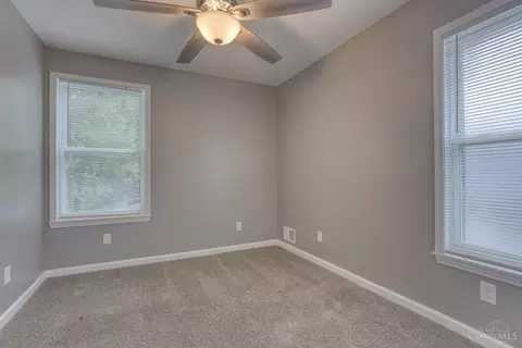 Bedroom - 3319 Cavanaugh Ave, Cincinnati, OH 45211 photo 7 of 8