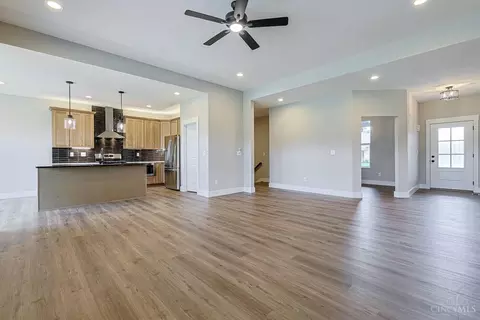 Living - 3664 Silax Dr, Hamilton, OH 45013 photo 4 of 4