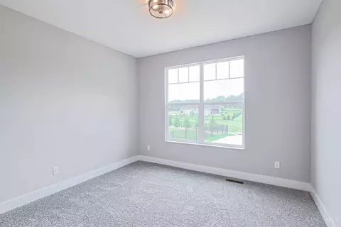 Bedroom - 3664 Silax Dr, Hamilton, OH 45013 photo 6 of 9