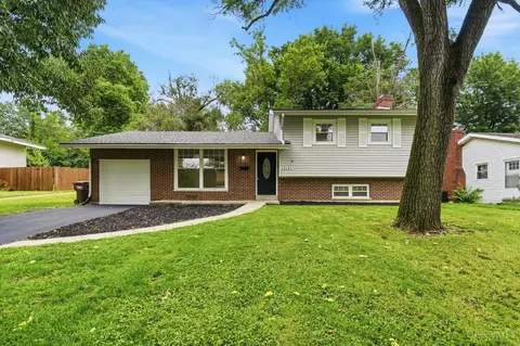 10686 Chelmsford Rd, Cincinnati, OH 45240