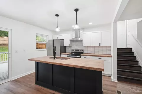 10686 Chelmsford Rd, Forest Park, OH 45240 photo 9