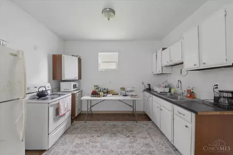 Kitchen - 677 State Ave, Cincinnati, OH 45204 photo 1 of 4