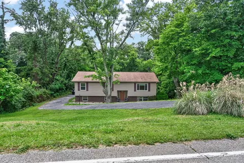 10657 Carolina Trace Rd, Harrison, OH 45030
